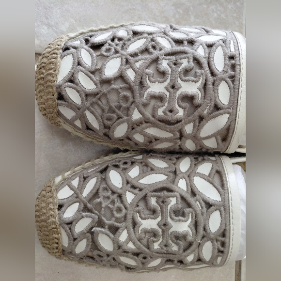 Tory Burch Espadrilles Tan Cream Size 6.5 - Picture 6 of 6